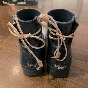 Sperry ankle rain boots